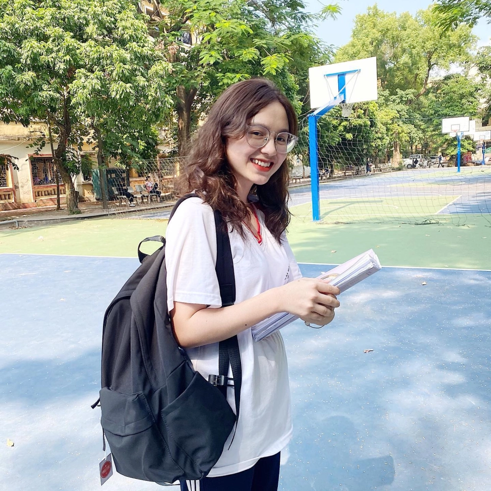 Đặng Thu Hà chiều cao nhỏ nhưng có võ