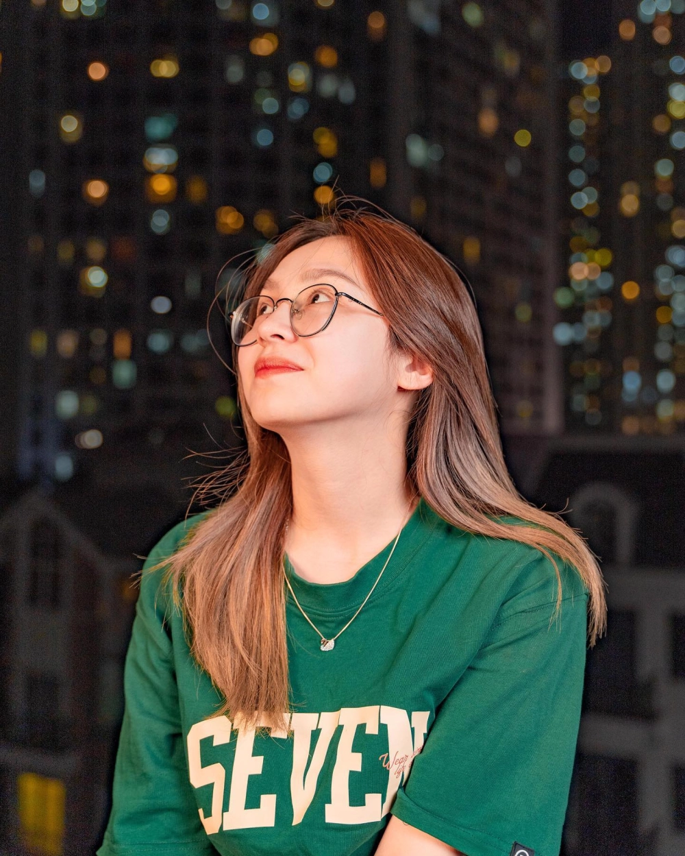 Chiều cao Đặng Thu Hà nhỏ nhắn dễ thương