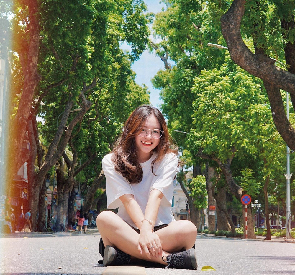 Đặng Thu Hà tỏa sáng với năng lượng GenZ