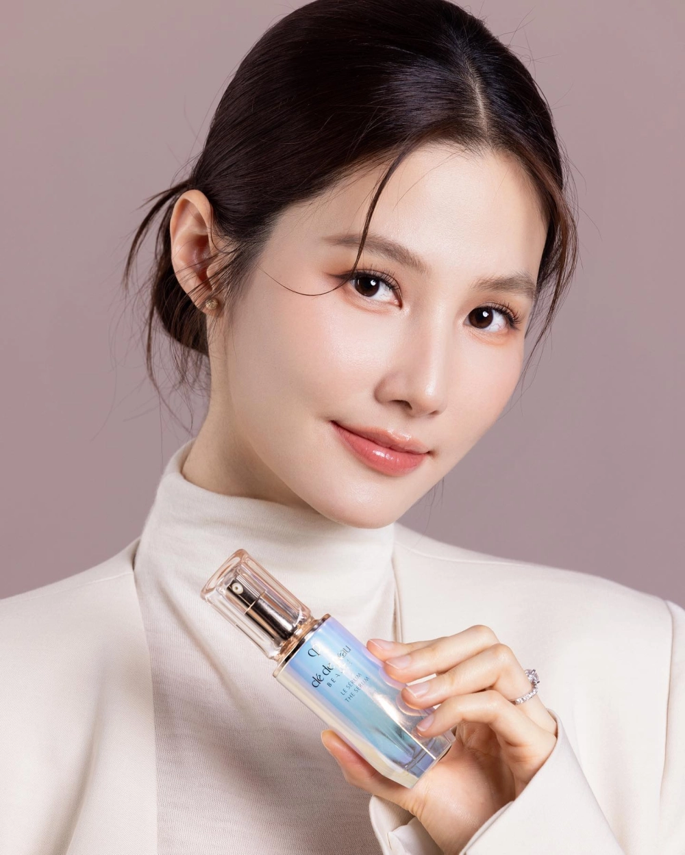 Tìm hiểu về Diễm My và những điều thú vị về cuộc đời cô