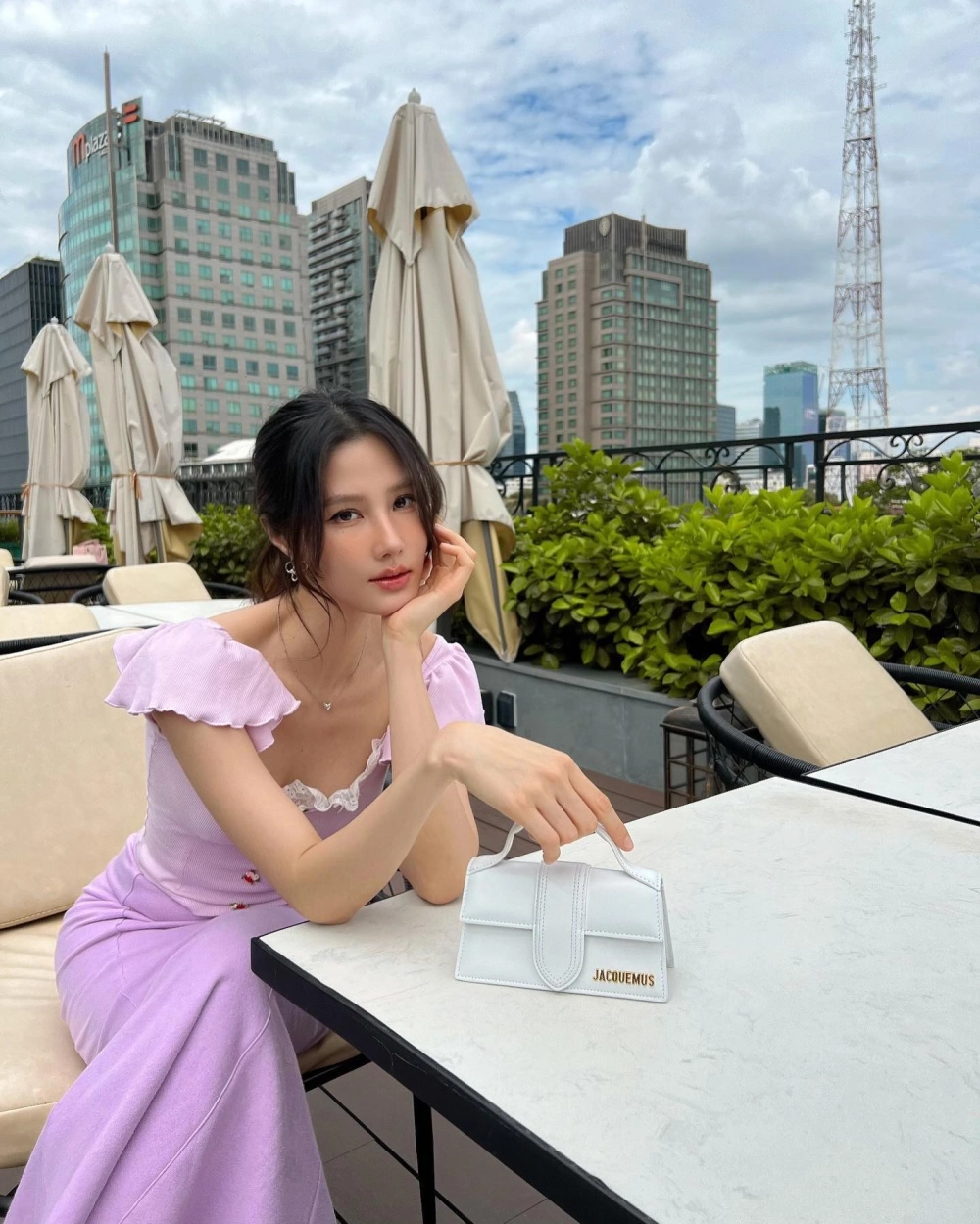 Tìm hiểu thêm về Diễm My 9x, nữ diễn viên tài năng và xinh đẹp