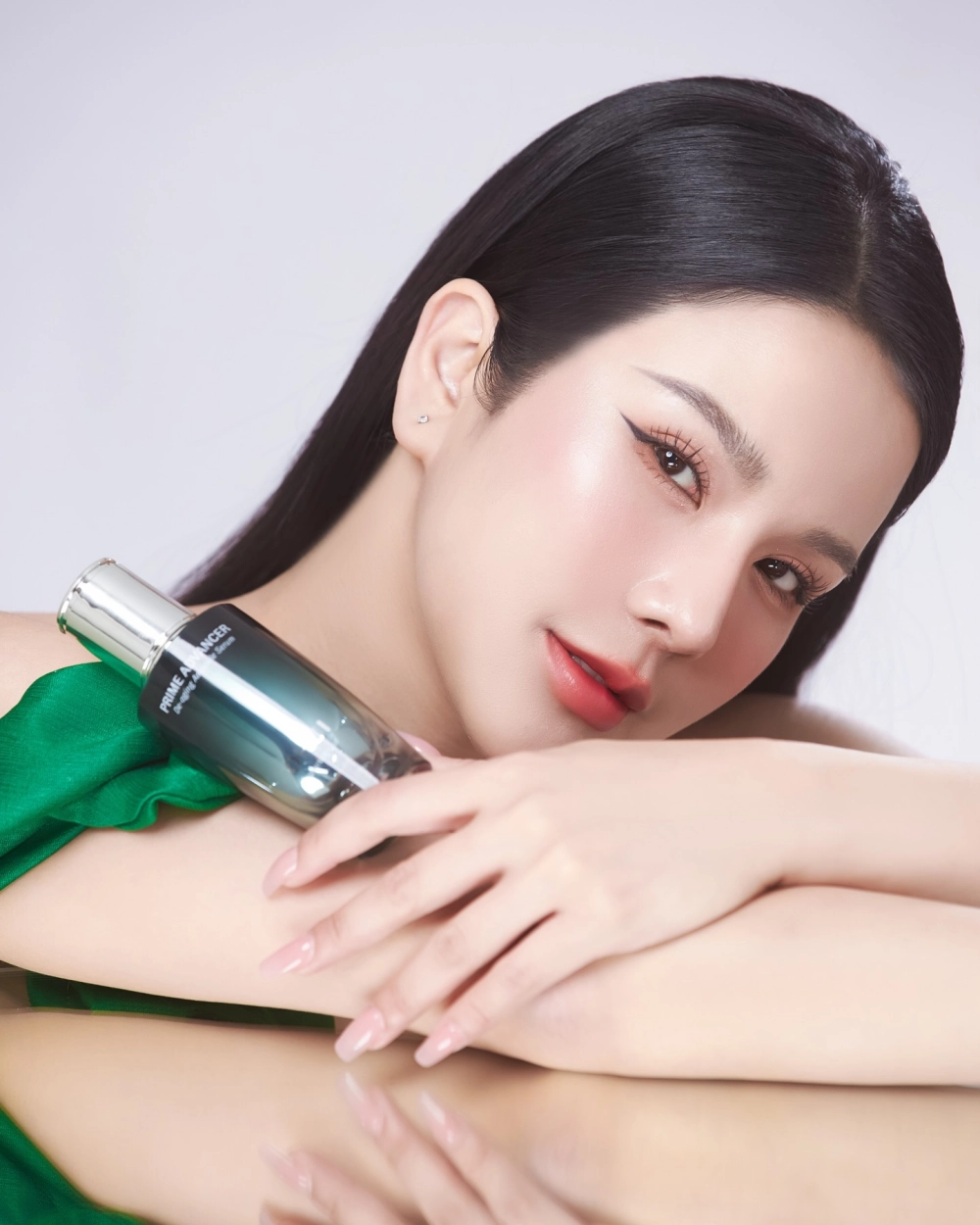 Xem lại những hình ảnh diệp lâm anh chưa thẩm mỹ để thấy sự thay đổi qua thời gian.