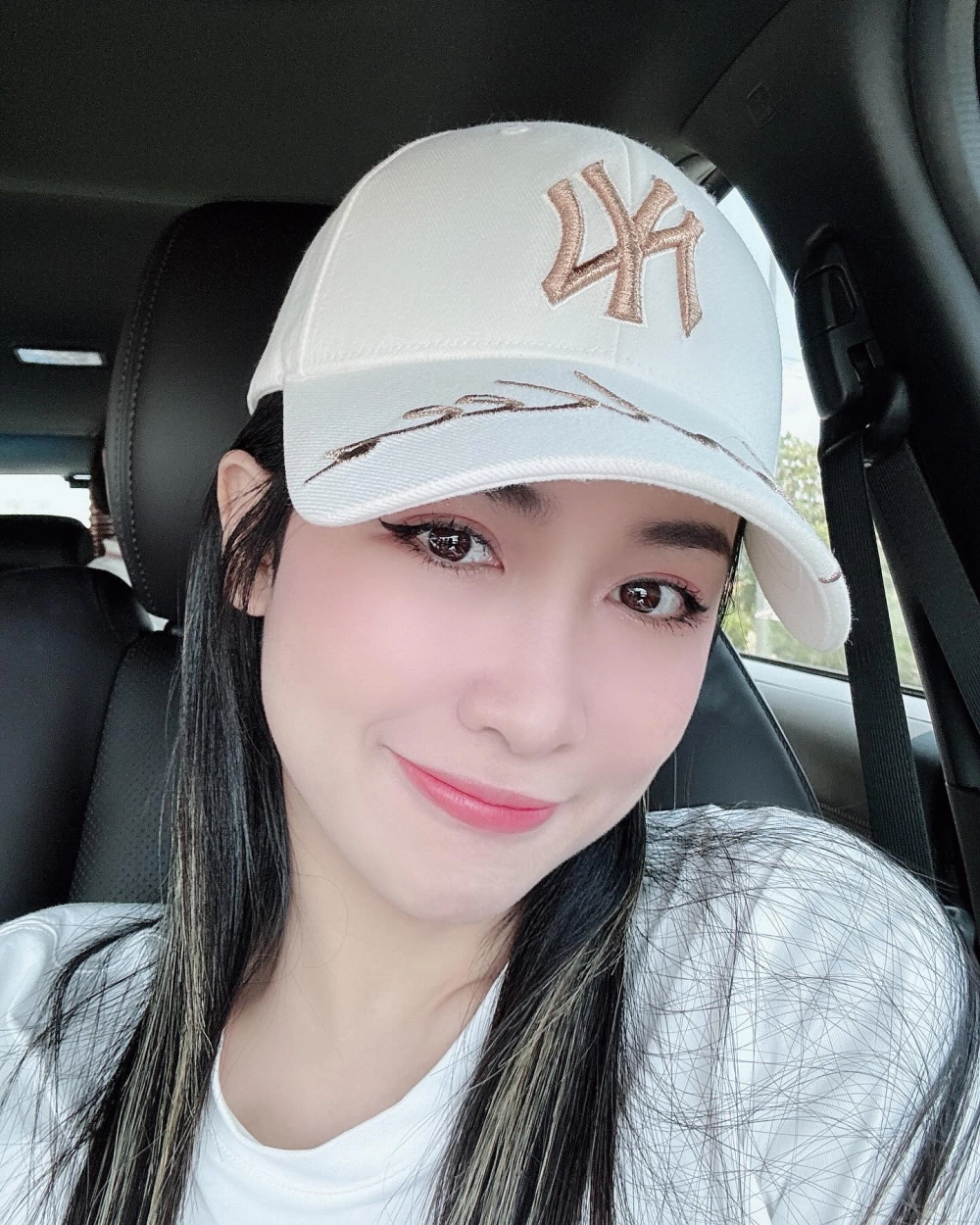 Dj Trang Moon 2022 remix làm mới hit cũ