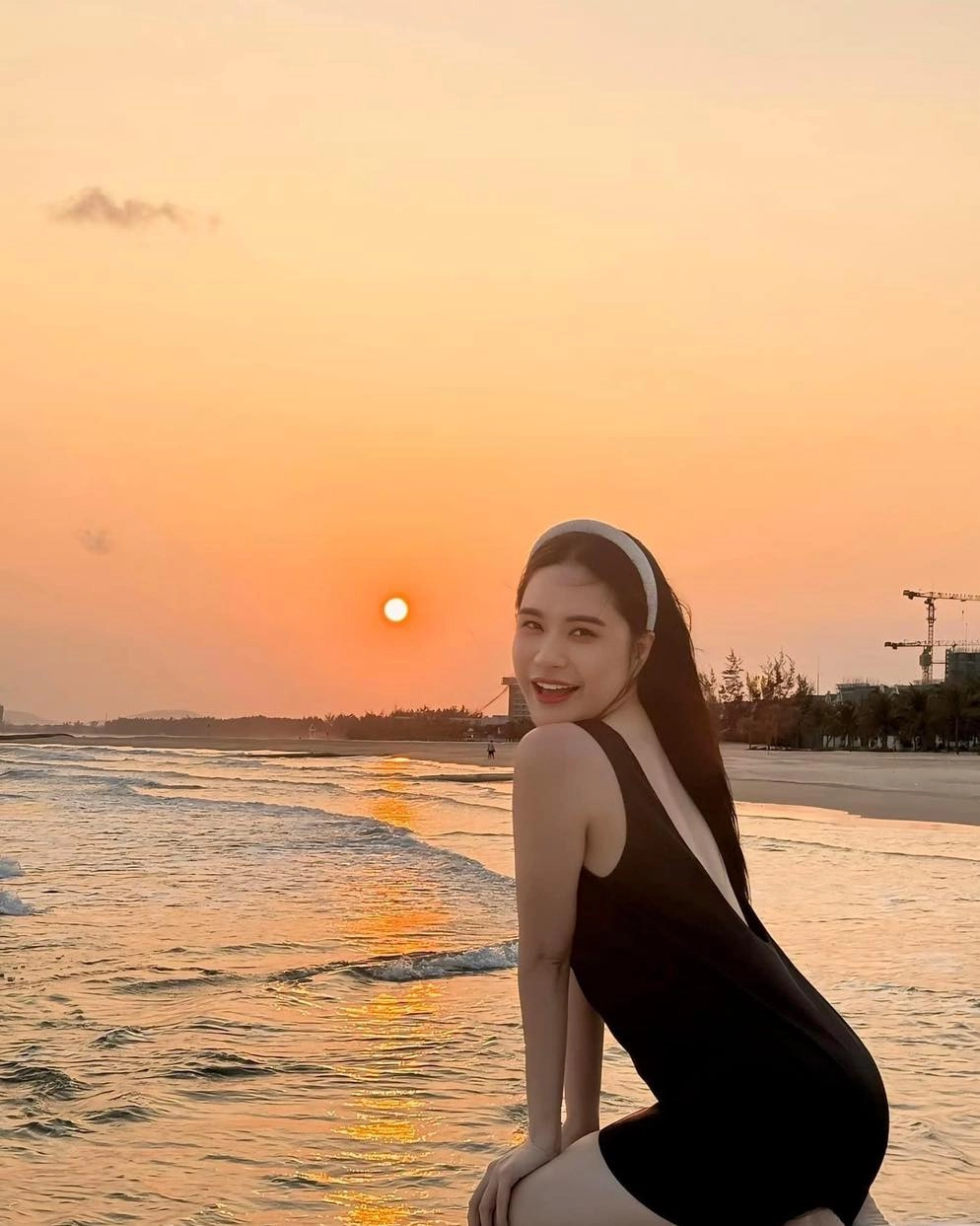 Drama Đoàn Di Băng từ thiện và phát ngôn gây tranh cãi