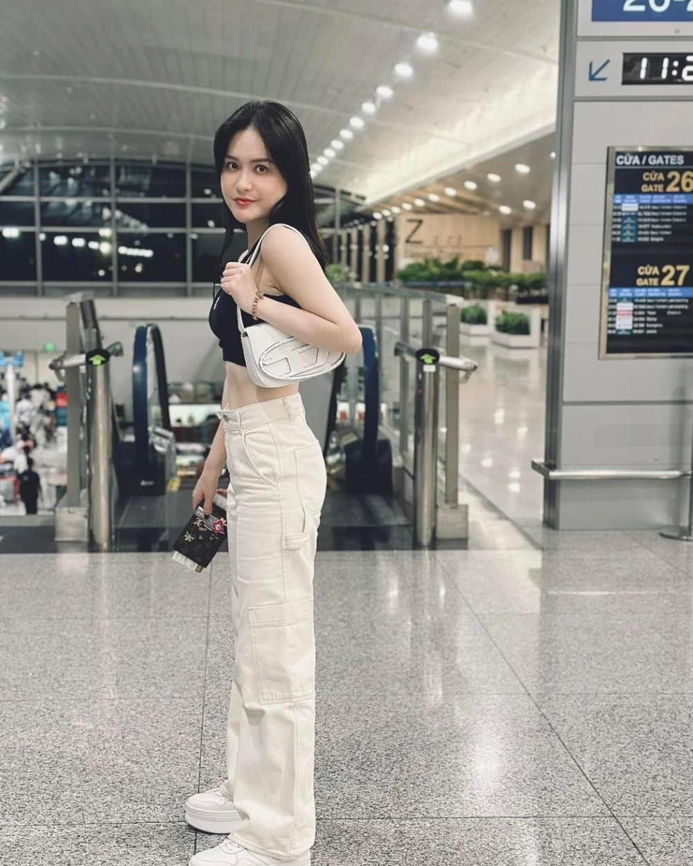 Đoàn Di Băng là ai ca sĩ, doanh nhân, vợ đại gia Nguyễn Quốc Vũ