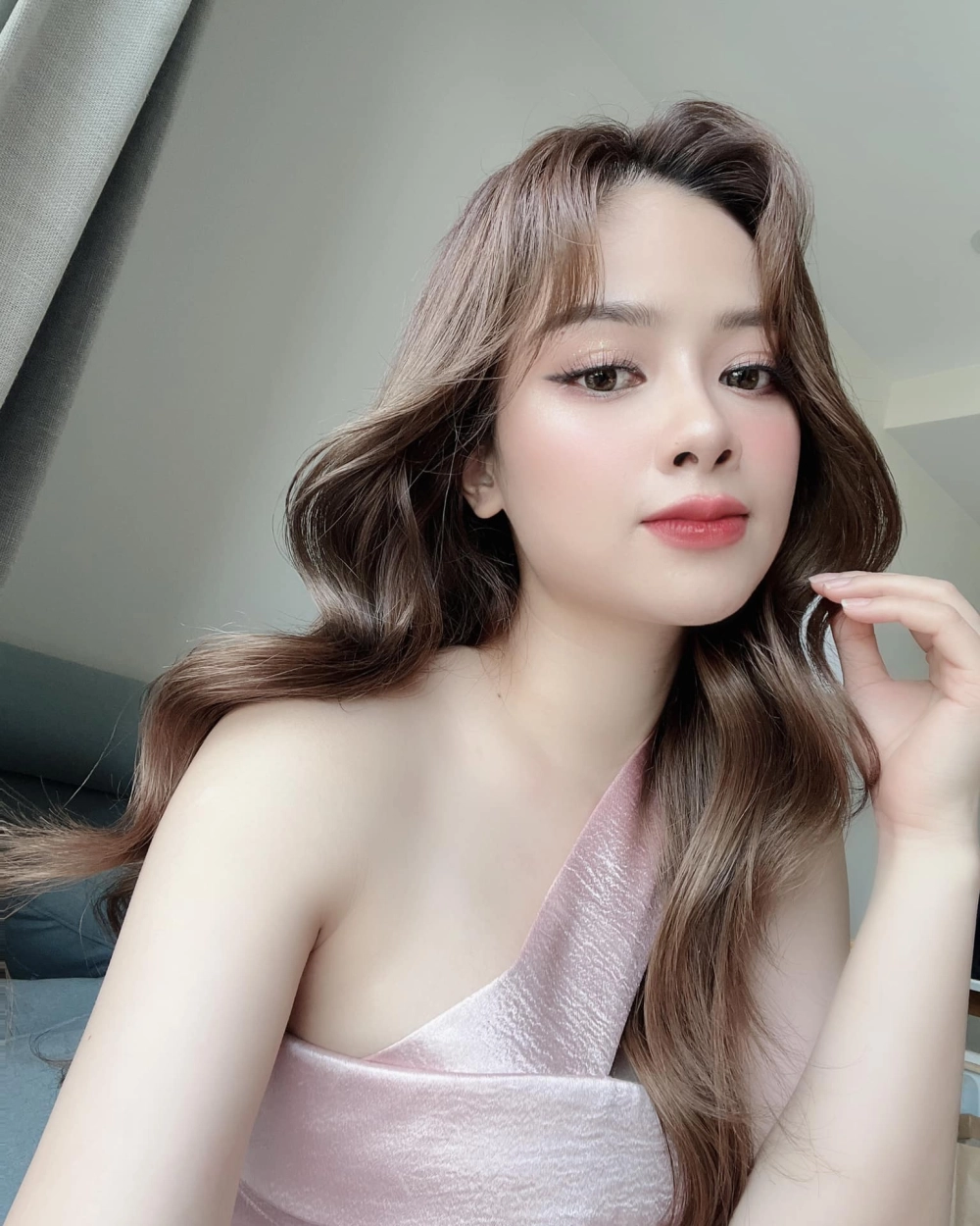 Giảng Viên Thanh Nhạc Dương Hoàng Yến chia sẻ nhiều kiến thức quý giá cho thế hệ ca sĩ tương lai