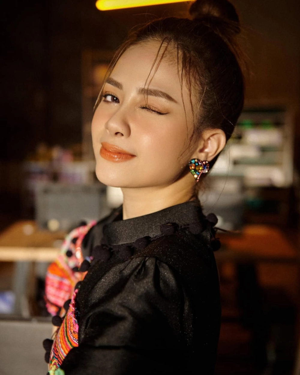 Ca Sĩ Dương Hoàng Yến với giọng ca đầy nội lực và phong cách âm nhạc riêng biệt