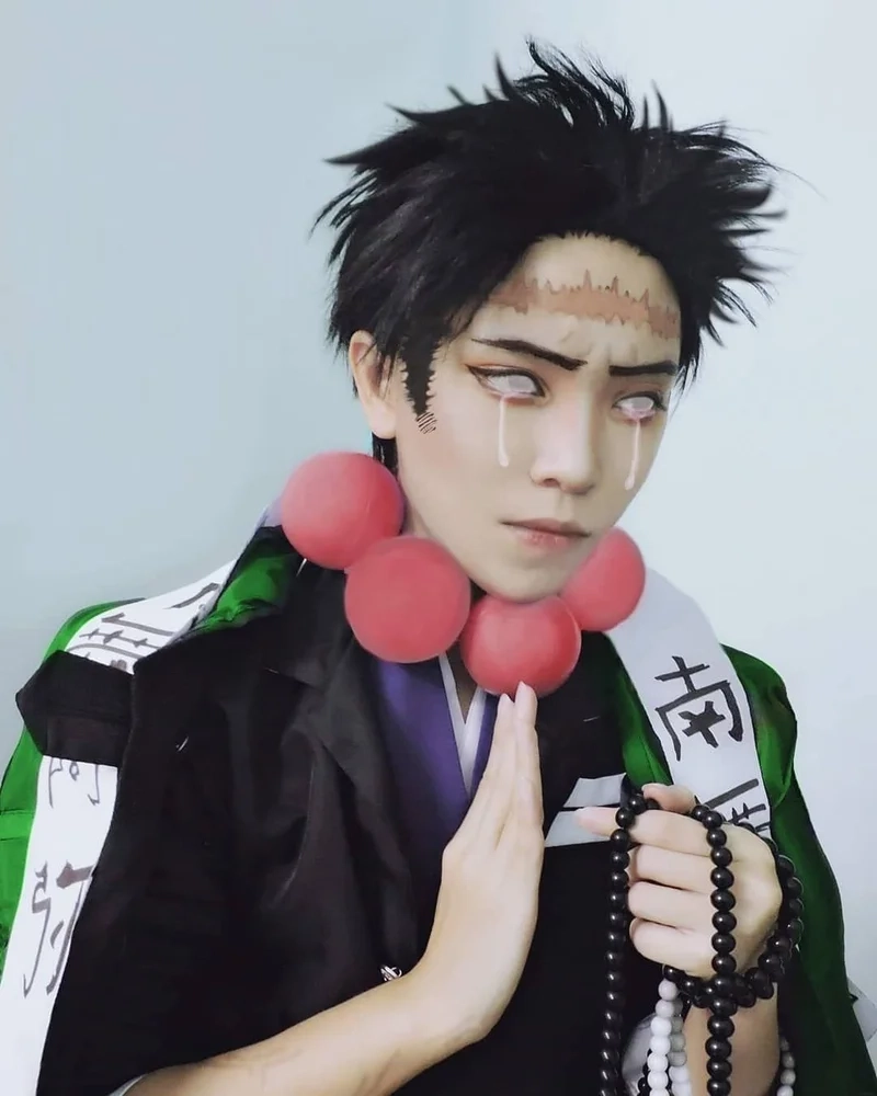 Gyomei Himejima cosplay hoàn hảo, tái hiện chính xác hình ảnh Nham Trụ