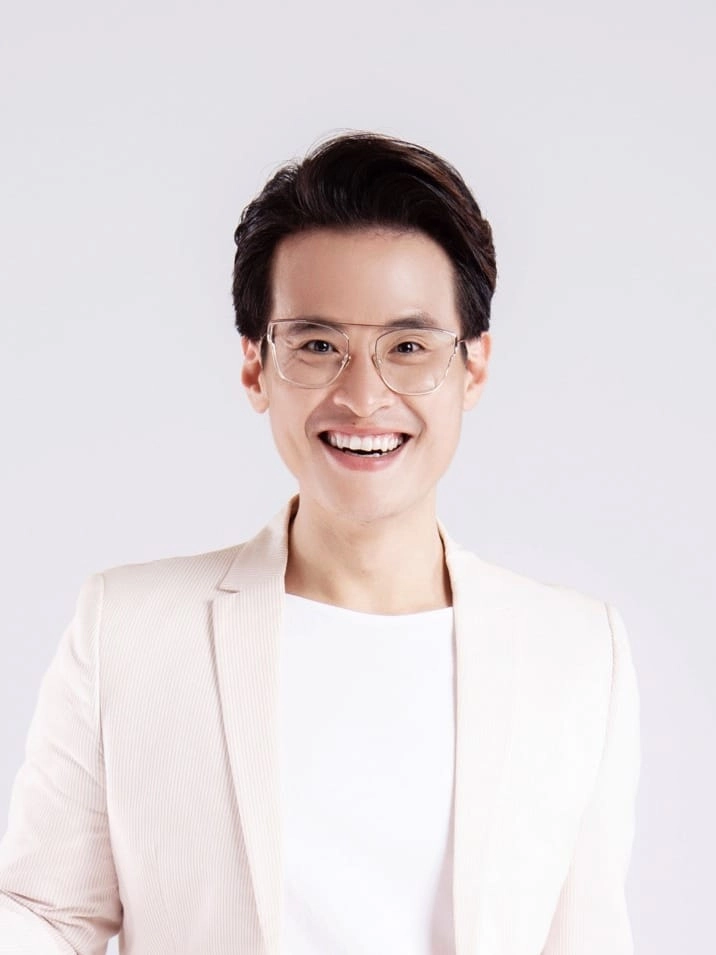 Phong cách lịch lãm của ca sĩ hà anh tuấn khiến fan say mê mãi