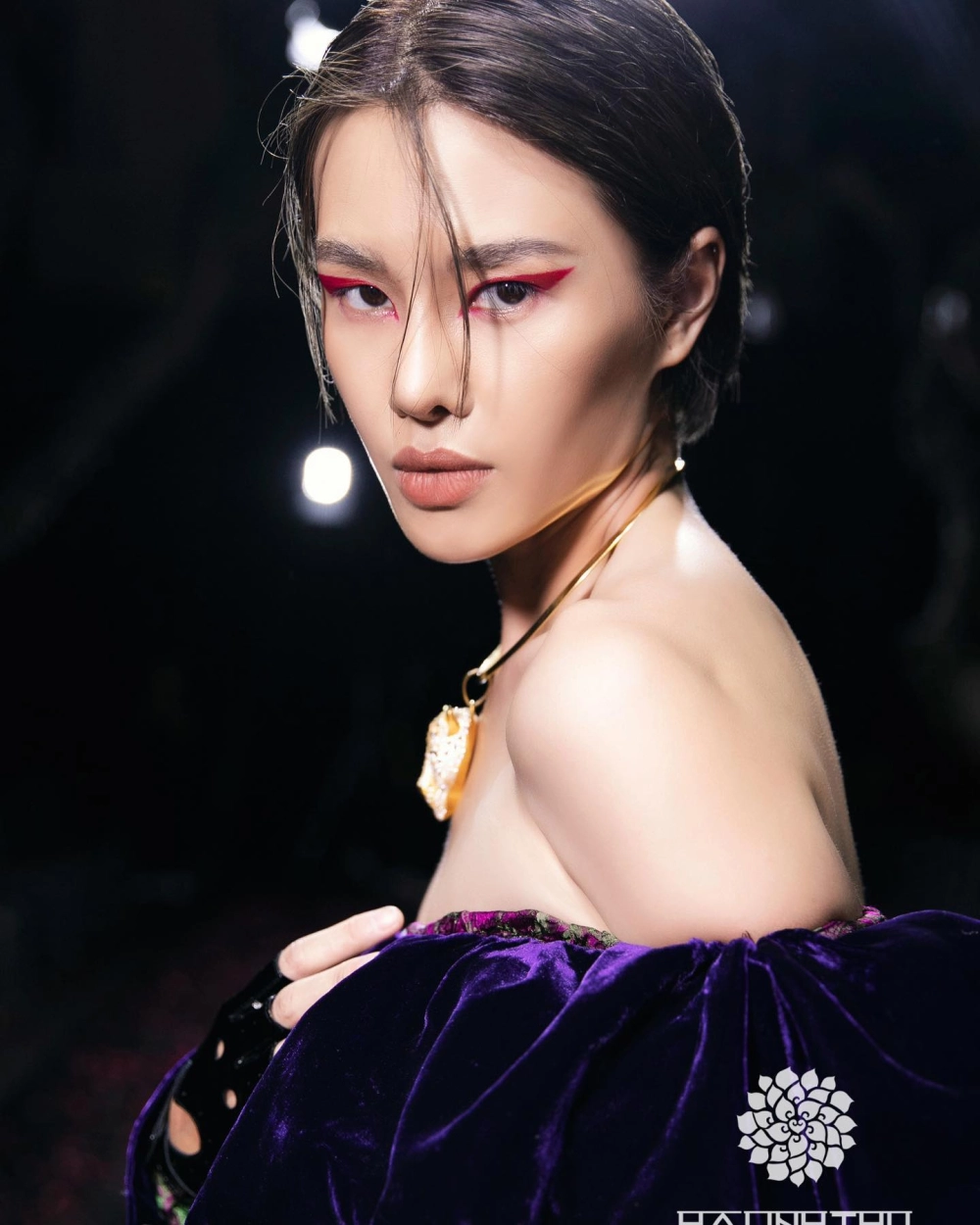 Cùng chiêm ngưỡng những khoảnh khắc Hà Kino tỏa sáng trên sàn catwalk đầy chuyên nghiệp