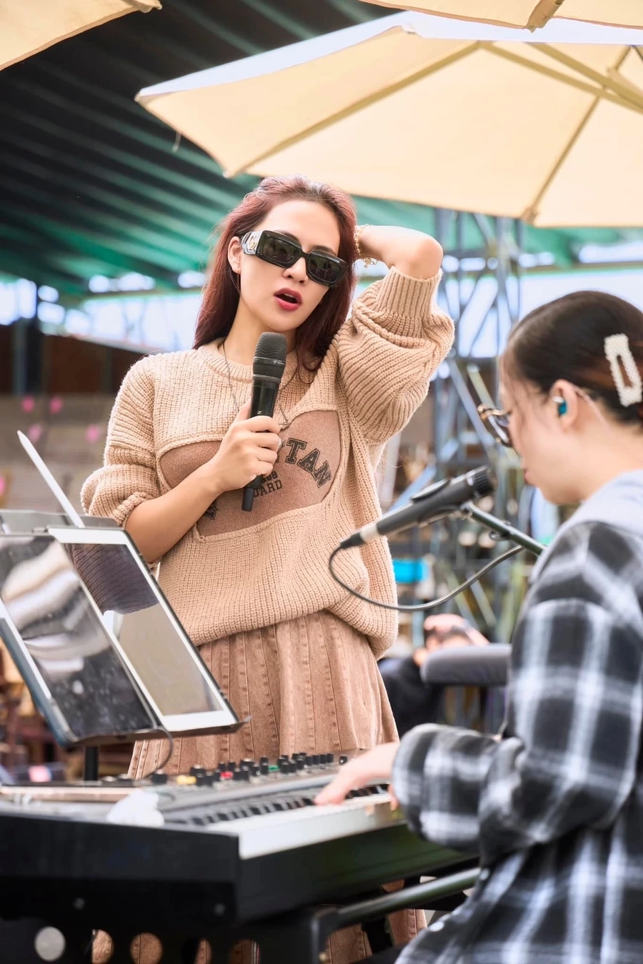 Bạn có biết ca sĩ hà nhi sinh năm bao nhiêu không