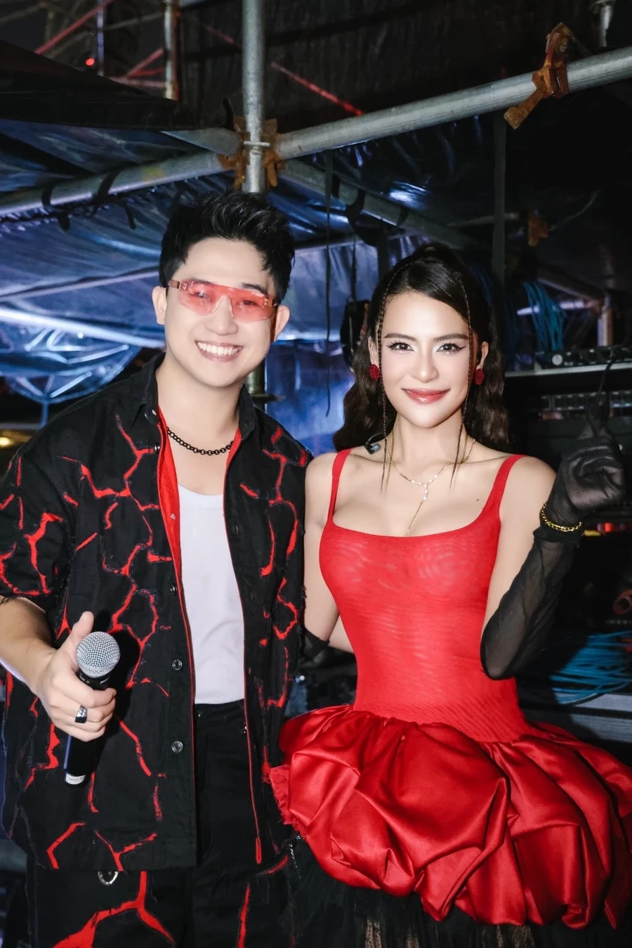 Thấu hiểu nỗi đau qua hà nhi dĩ vãng nhạt nhòa lyrics