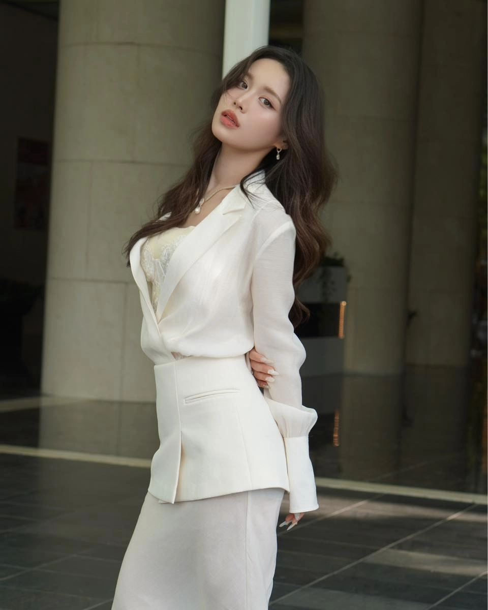 MV hot nhất từ bài mới của Han Sara