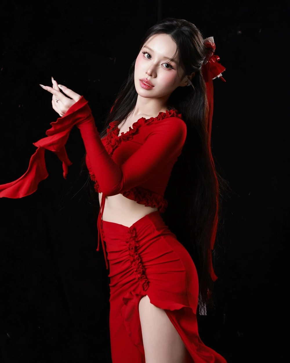 Hình ảnh MV Han Sara Let Me Go đẹp mê hồn