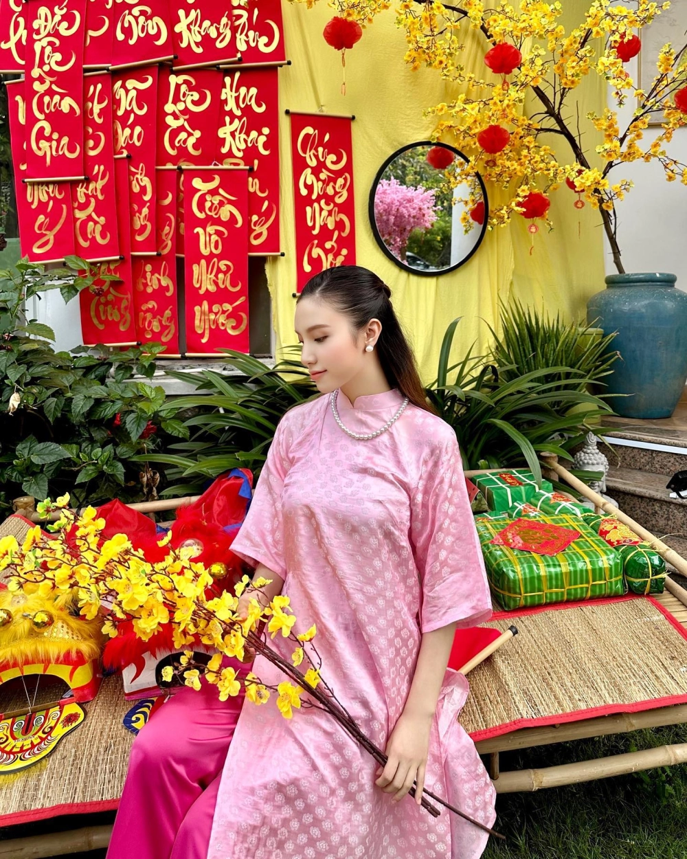 Hạnh sino profile được tìm kiếm khắp nơi nhờ sức hút đặc biệt