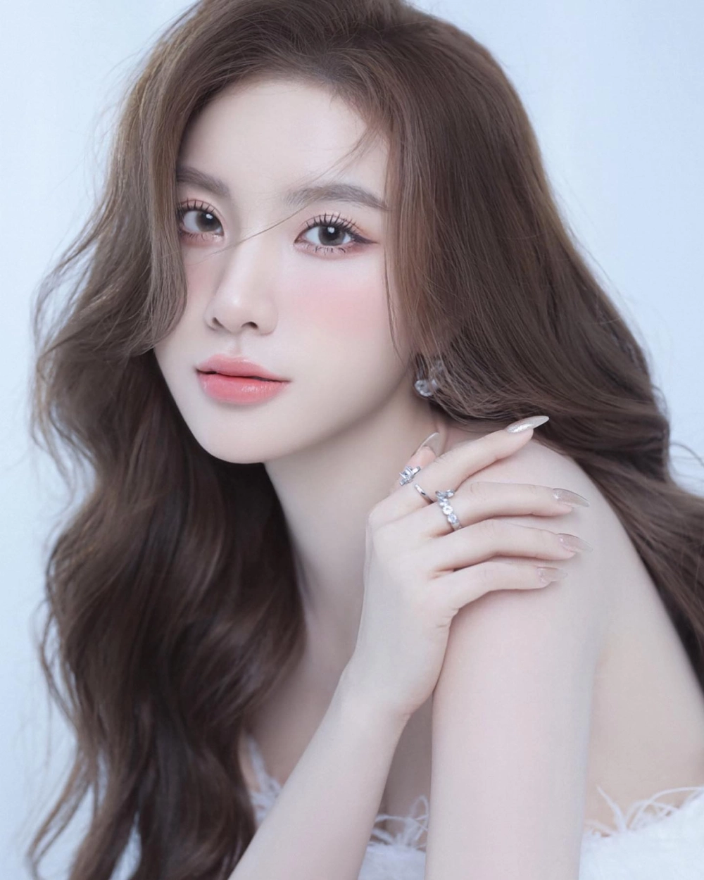 Hạnh sino đóng phim gì là câu hỏi hot trong cộng đồng yêu phim Việt
