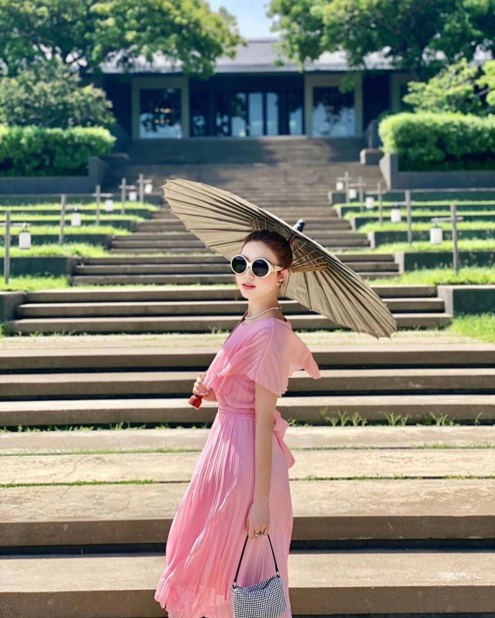 Lời bài hát hạnh sino cô gái ơi đừng khóc chạm đến trái tim người nghe