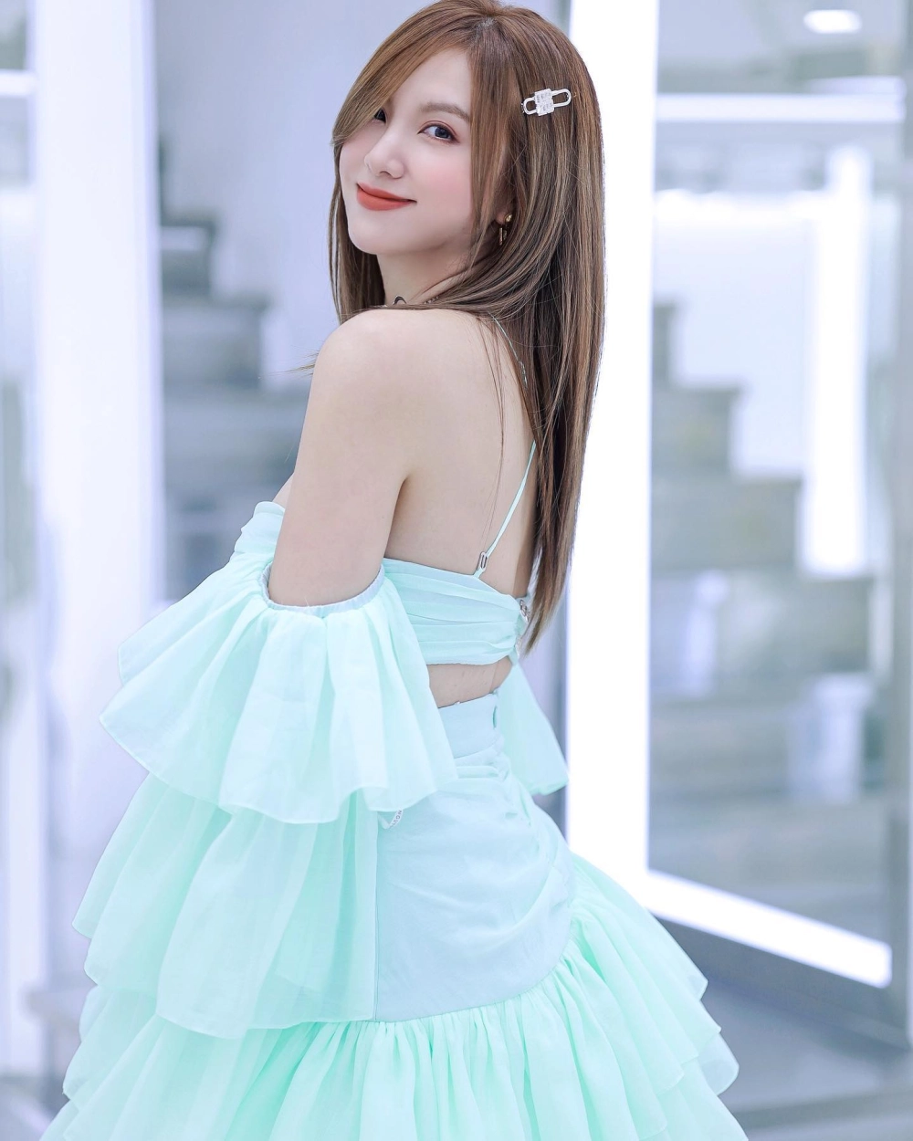 Em mây hạnh sino gây sốt mạng xã hội với giai điệu bắt tai