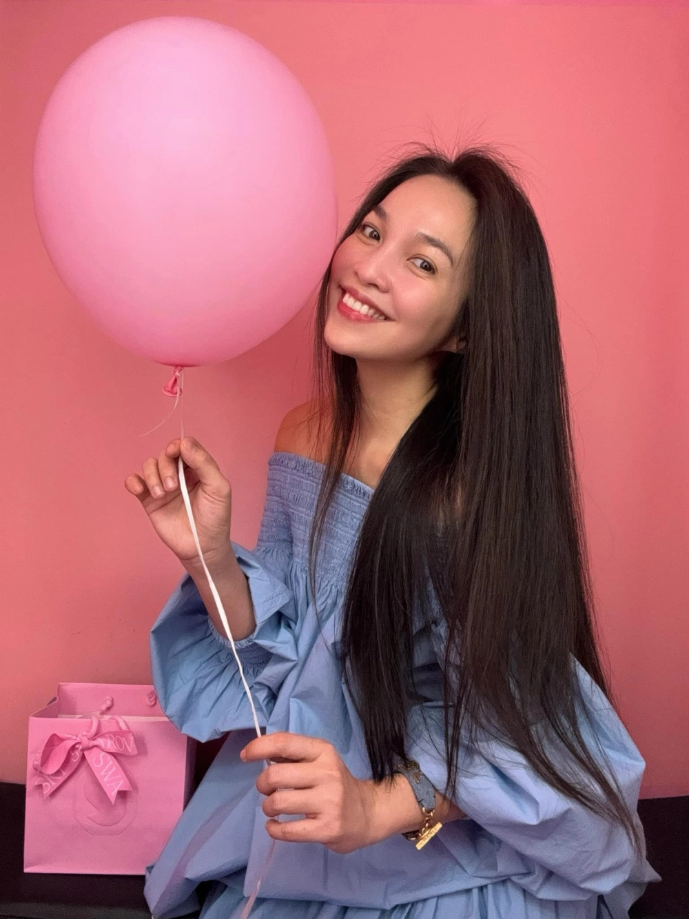 Dạ Khúc của Hiền Thục là một bản nhạc trữ tình sâu lắng