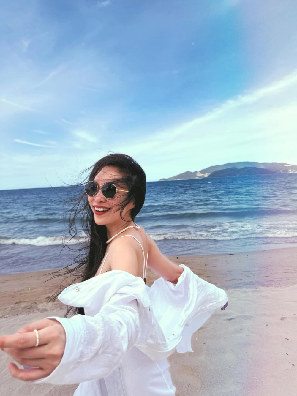Hiền Thục là một trong những ca sĩ nổi bật với các bài hát gắn liền với tuổi thơ