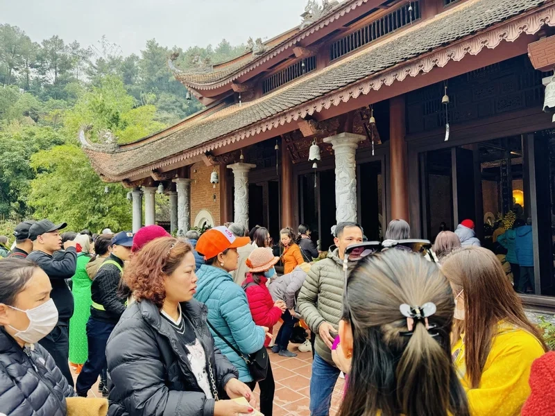 Bộ hình ảnh chùa địa tạng ghi lại nét đẹp cổ kính và bình an.