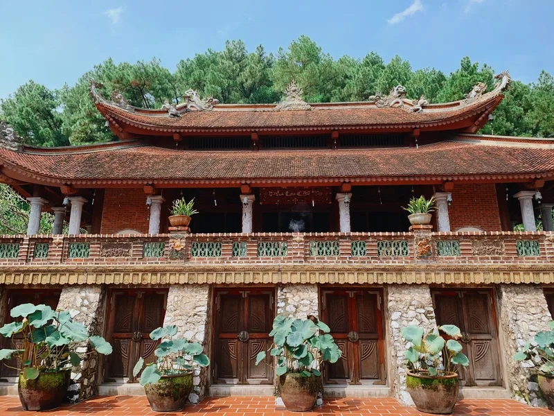 Cùng nhìn ngắm hình ảnh địa tạng phi lai tự qua từng góc chụp mộc mạc.