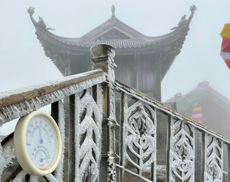 Từ chùa Yên Tử Uông Bí đến đỉnh chùa đồng Yên Tử