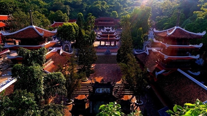 Chiêm ngưỡng vẻ đẹp toàn diện qua toàn cảnh chùa hương