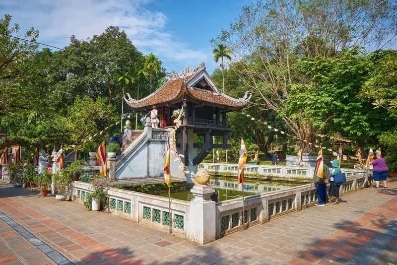Di tích chùa một cột là một minh chứng cho sự tồn tại và phát triển của Phật giáo Việt Nam
