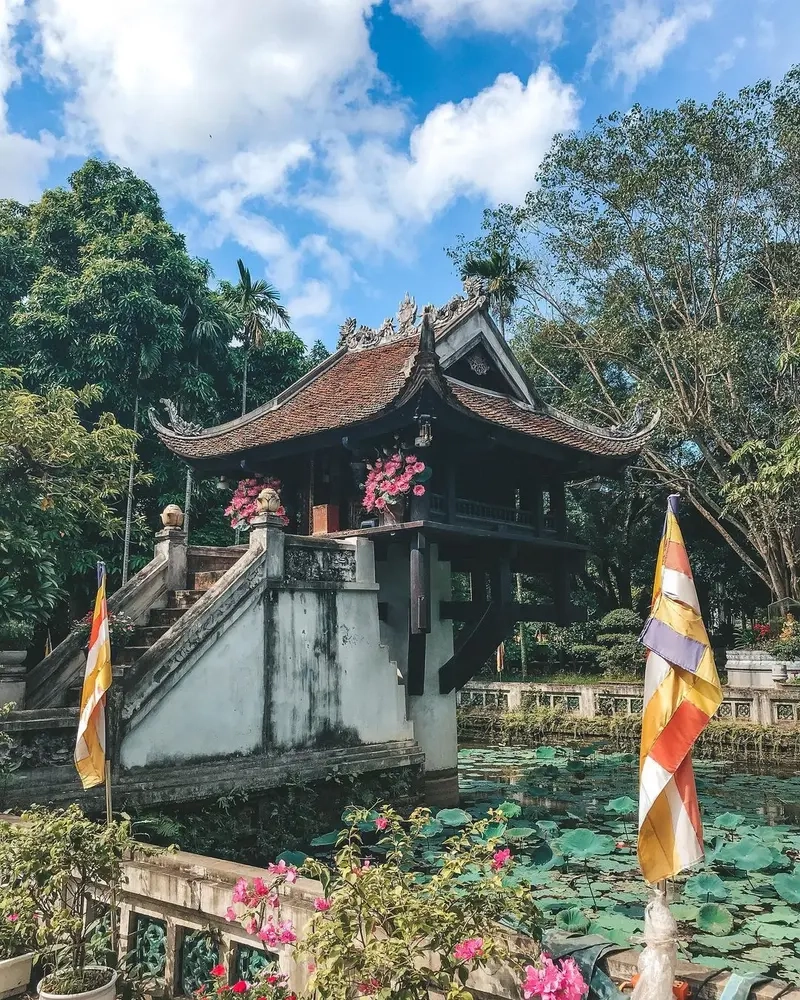 Cấu trúc chùa một cột thể hiện sự đơn giản nhưng vô cùng tinh tế của kiến trúc cổ truyền