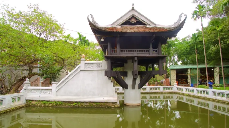 Khám phá hình ảnh của chùa một cột từ nhiều góc độ, tạo nên vẻ đẹp độc đáo