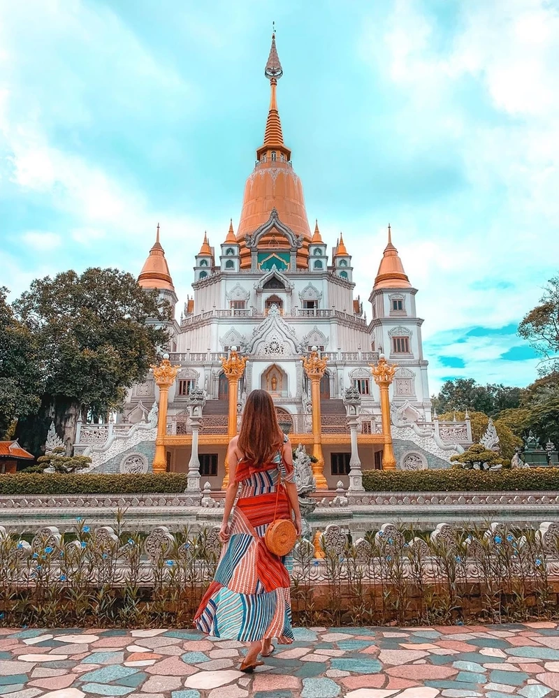 Bửu long chùa là cách gọi thân thuộc của ngôi chùa nổi bật tại quận 9.