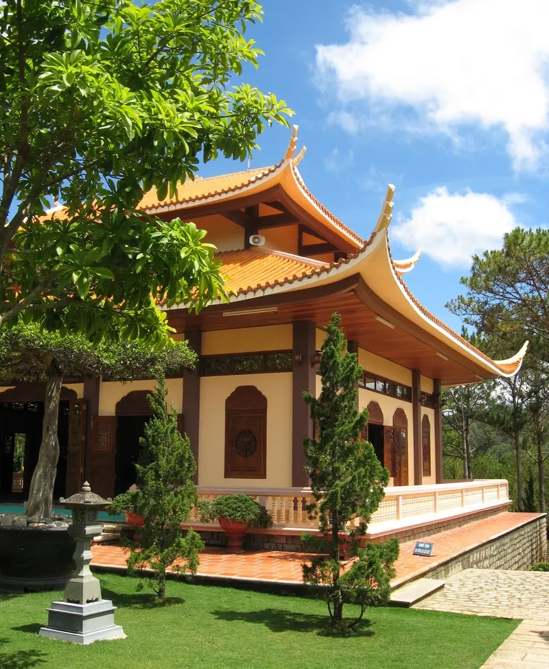 Lưu giữ khoảnh khắc thiêng liêng với ảnh thiền viện trúc lâm đà lạt