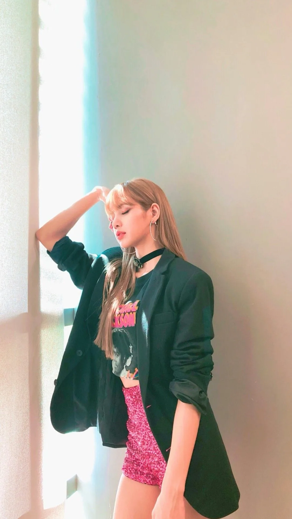 Lisa tỏa sáng trong từng góc ảnh với ảnh đẹp của Lisa