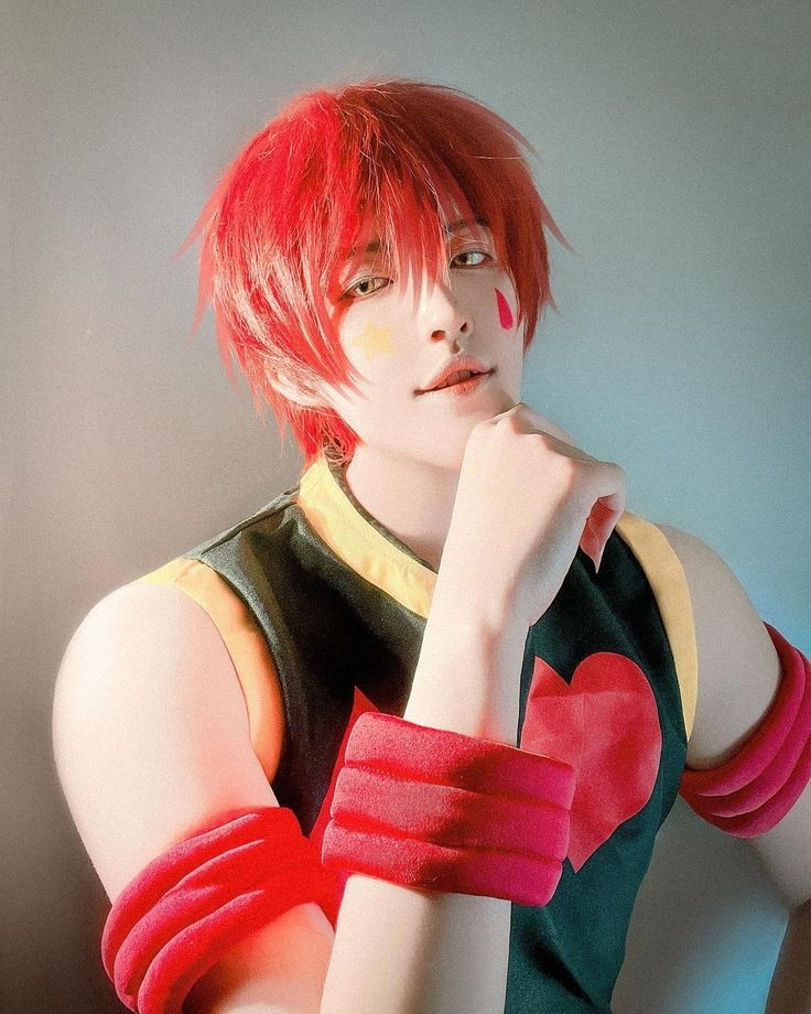 Hisoka cosplay với tạo hình rùng rợn khiến fan ám ảnh