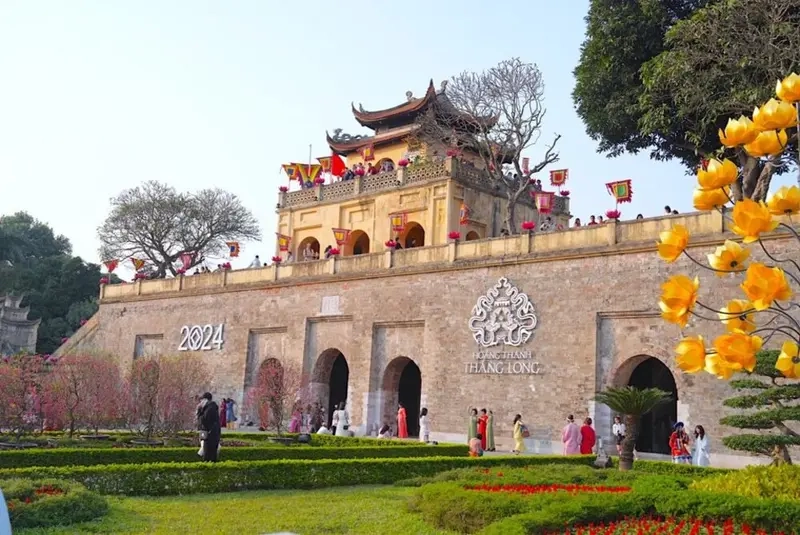 Cùng chiêm ngưỡng hình ảnh hoàng thành thăng long qua các thời kỳ