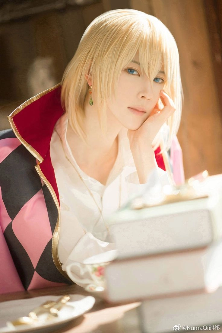 Howl's cosplay được yêu thích nhờ phong cách độc đáo và ma mị