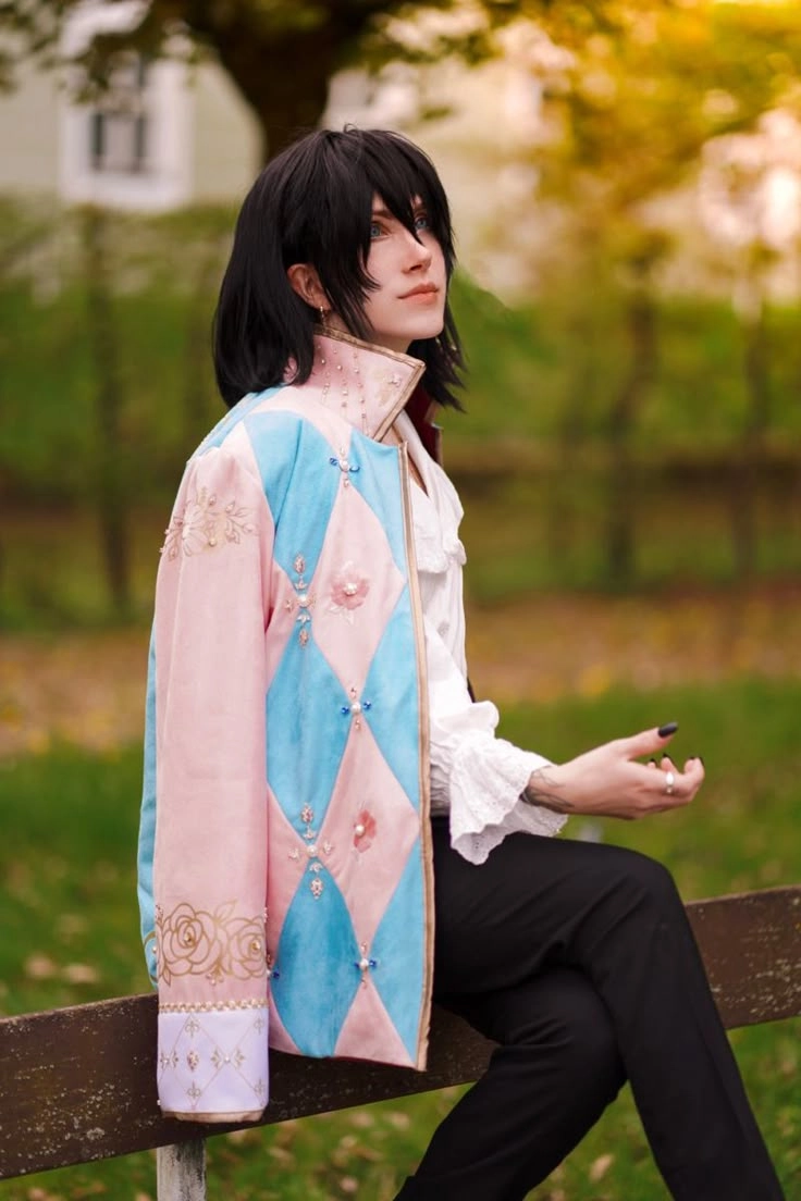 Howl cosplay costume đầy đủ áo choàng, dây chuyền và sắc thái nhân vật