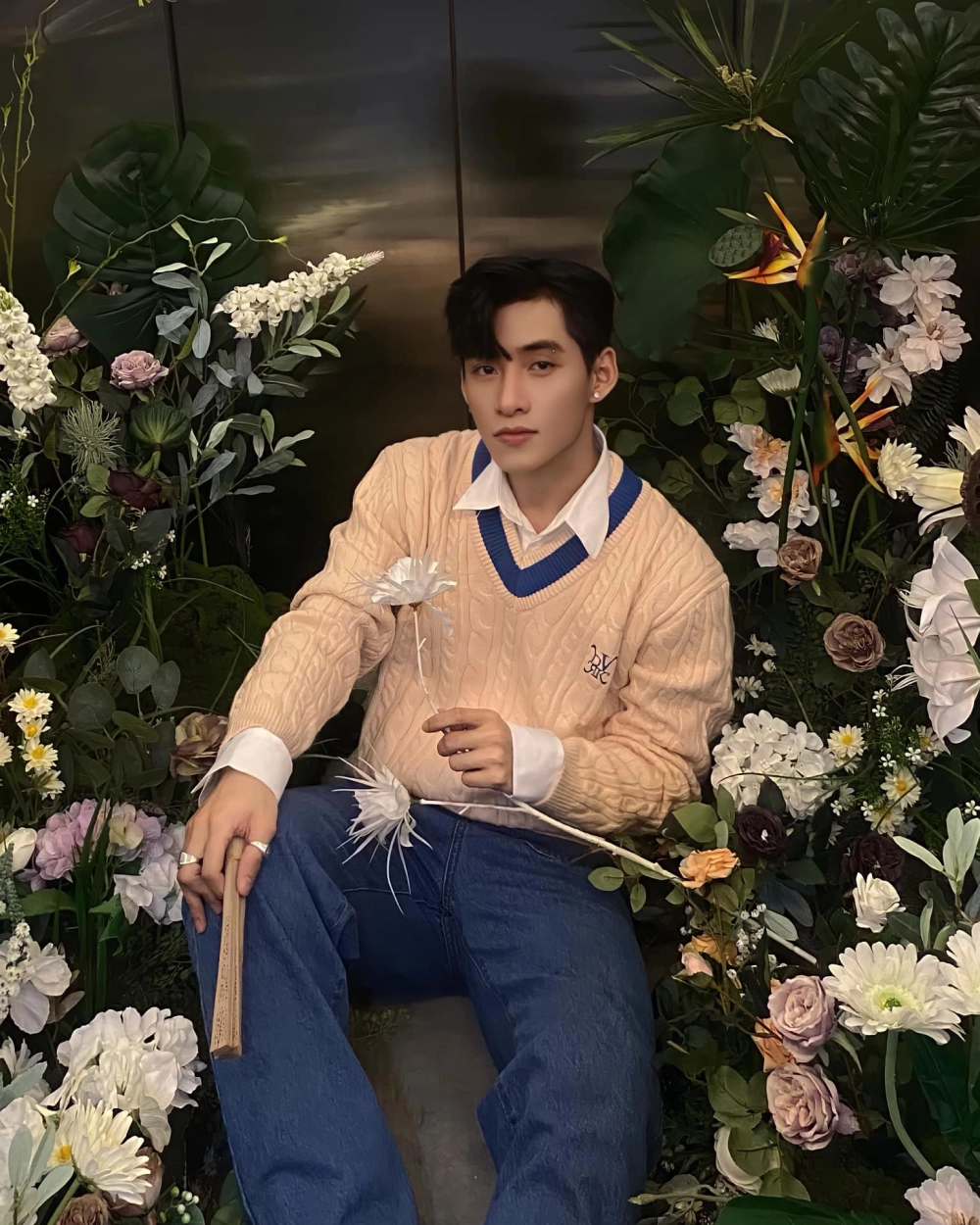 Hùng Huỳnh sinh năm bao nhiêu là điều fan luôn tò mò tìm kiếm