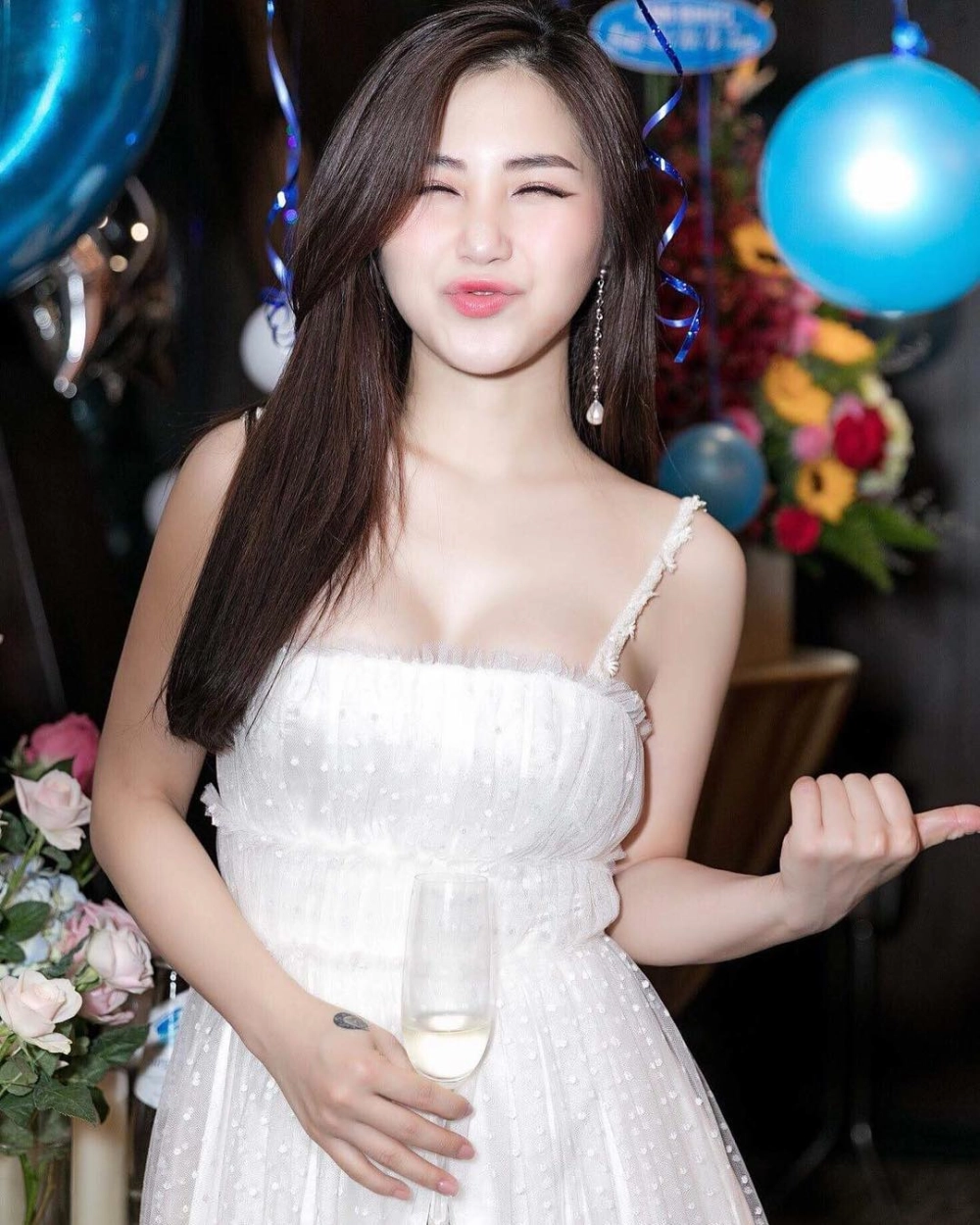 Tiểu sử của Hương Tràm