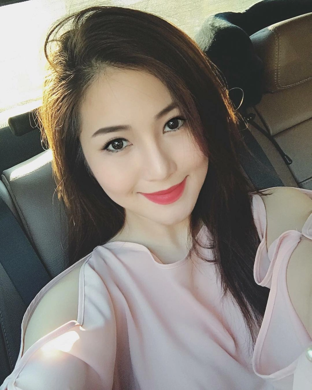 Cập nhật tin tức về Hương Tràm để không bỏ lỡ sự kiện thú vị