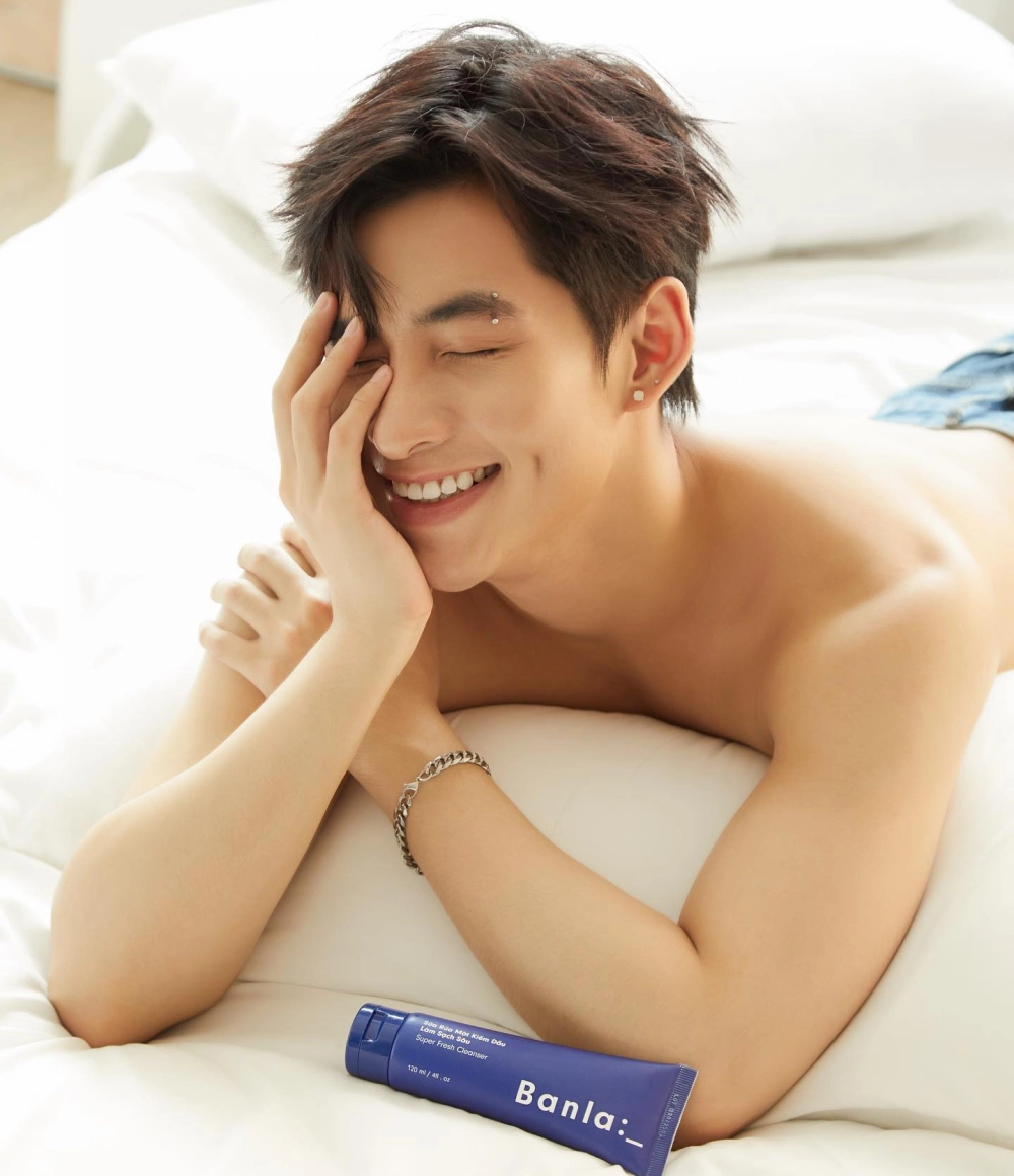 Anh Trai Say Hi Hùng Huỳnh gây chú ý bởi ngoại hình điển trai