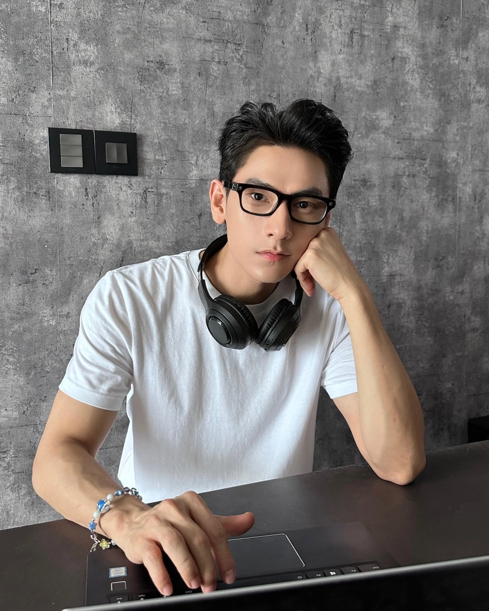 Isaac hát cho em, lời ca ngọt ngào chạm tim