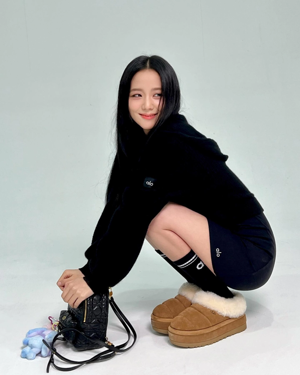 Jisoo outfit, thời trang dẫn đầu xu hướng