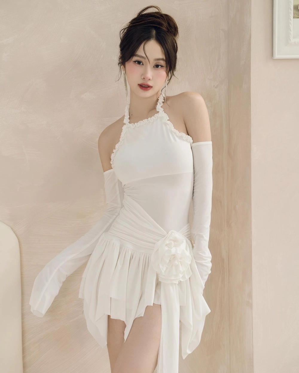 Jun Vũ livestream giao lưu fan thân thiện