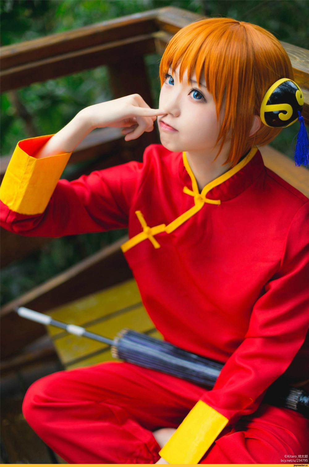 Kagura cosplay costume khiến fan không thể rời mắt