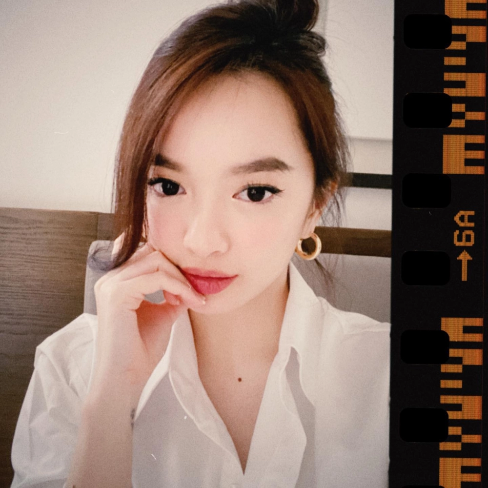 Kaity Nguyễn Instagram phong cách gợi cảm