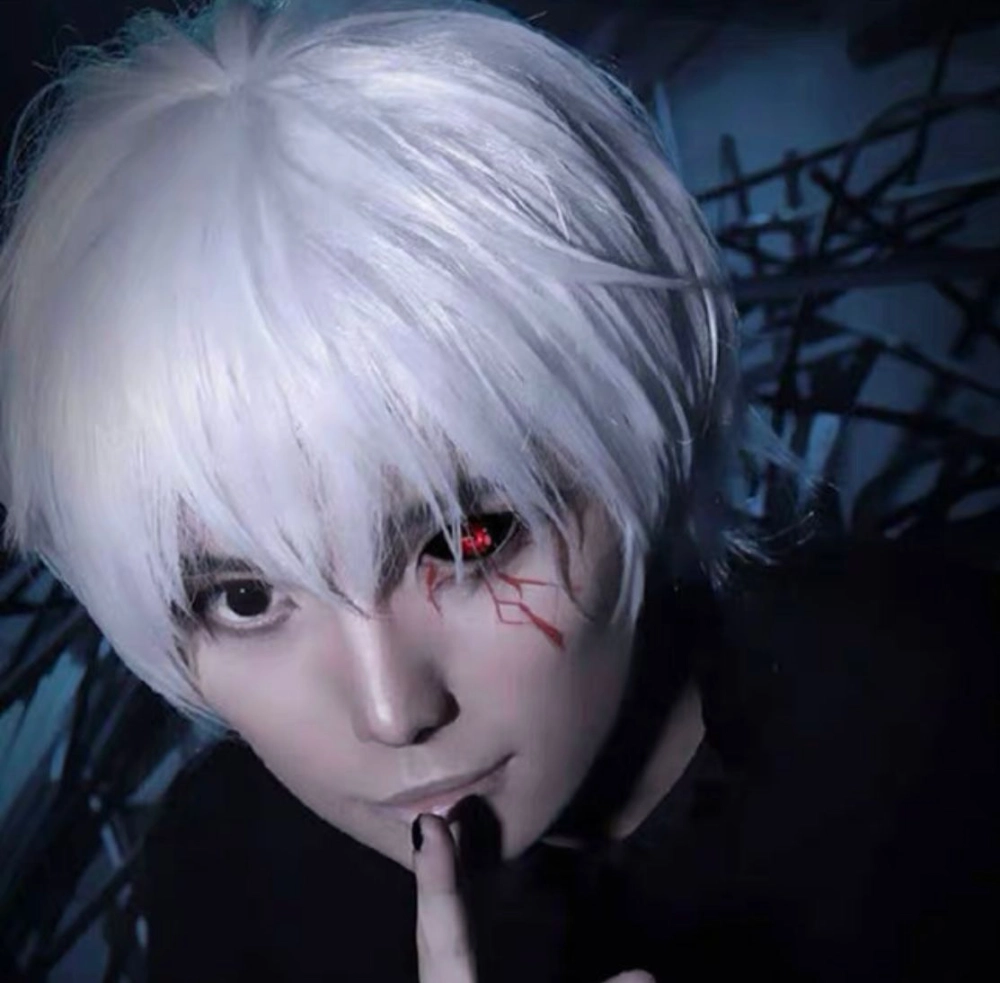 Ken Kaneki cosplay black hair tỏa ra vẻ u tối đặc trưng