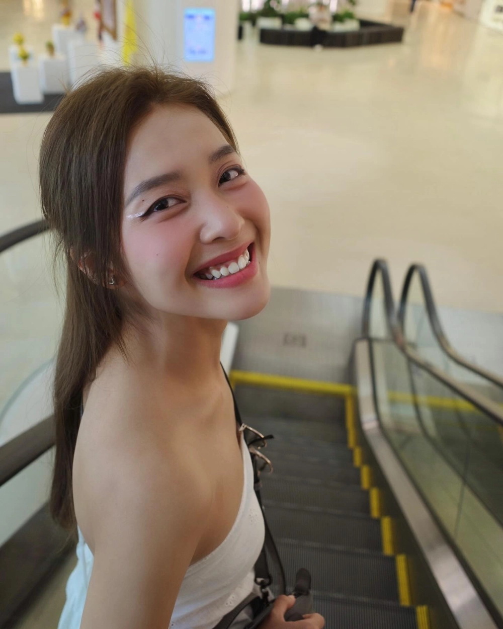 Khả Ngân có chồng chưa vẫn độc thân vui vẻ