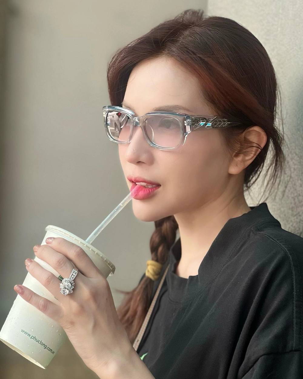 Diễn viên nhí khả như sớm bộc lộ tài năng và sự duyên dáng